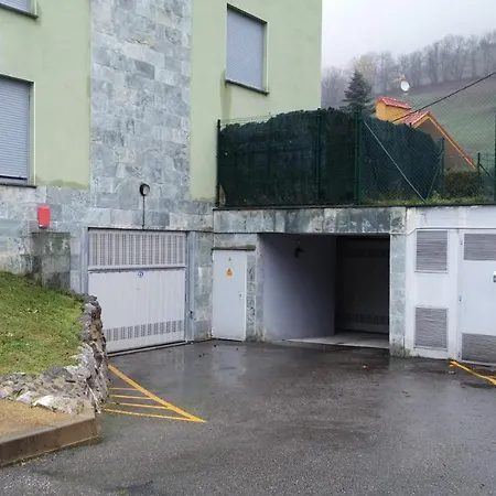 Apto. De Montaña La Campa En * Felechosa